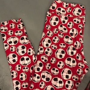 FLASH SALE! NWOT LULAROE DISNEY NIGHTMARE LEGGINGS